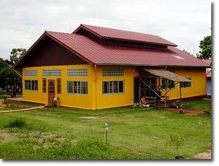 kitchen/dining hall